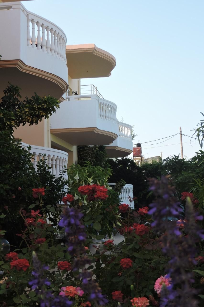 Golden Rose Suites Колимварион Экстерьер фото