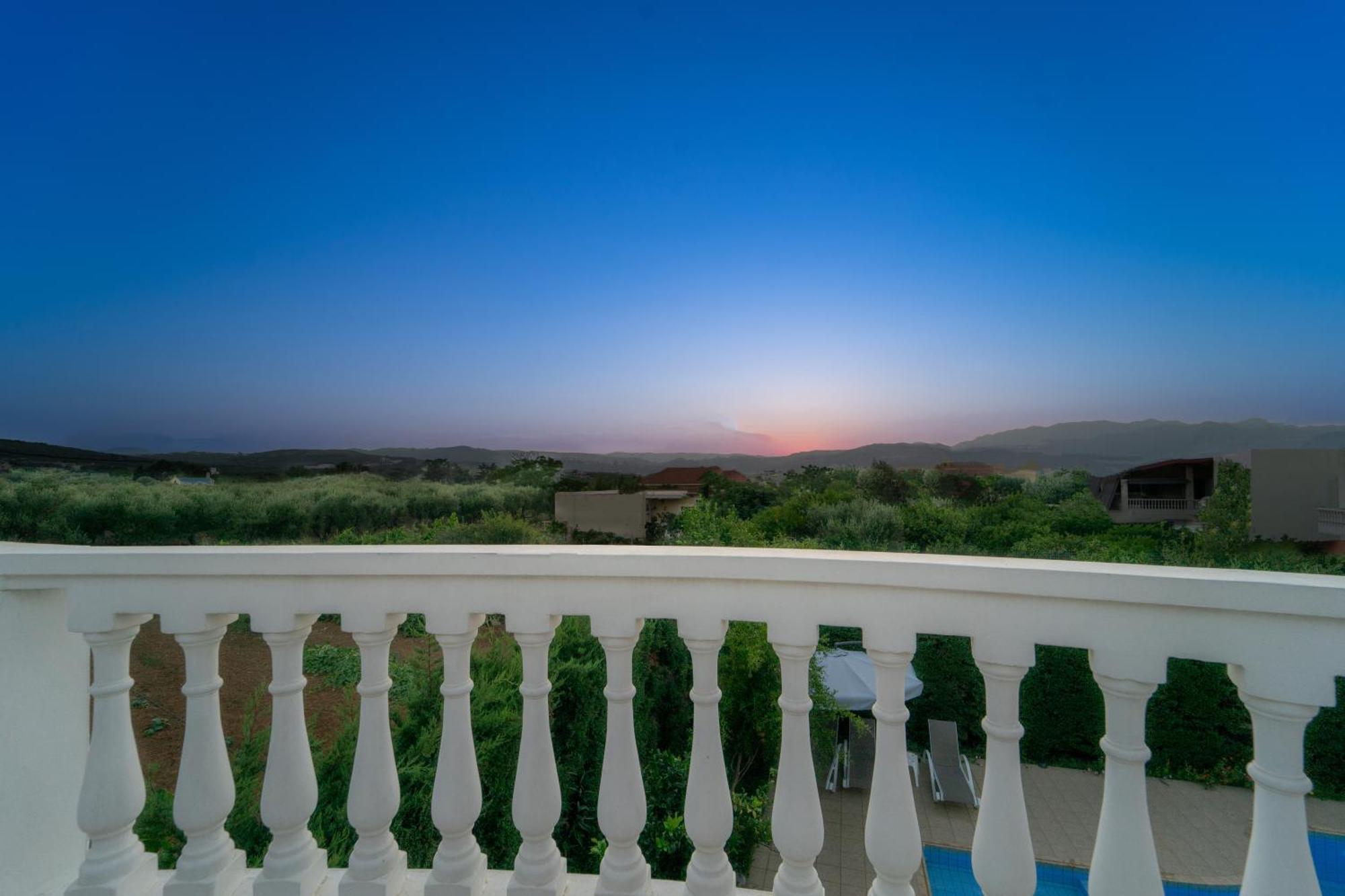 Golden Rose Suites Колимварион Экстерьер фото
